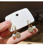 MY33761新款潮網紅爆款耳飾個性笑臉 珍珠耳釘小眾設計感銀針耳環