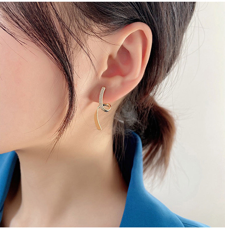 MY31956 扭曲耳釘2021年新款潮氣質耳環女高級感百搭網紅耳飾925銀針