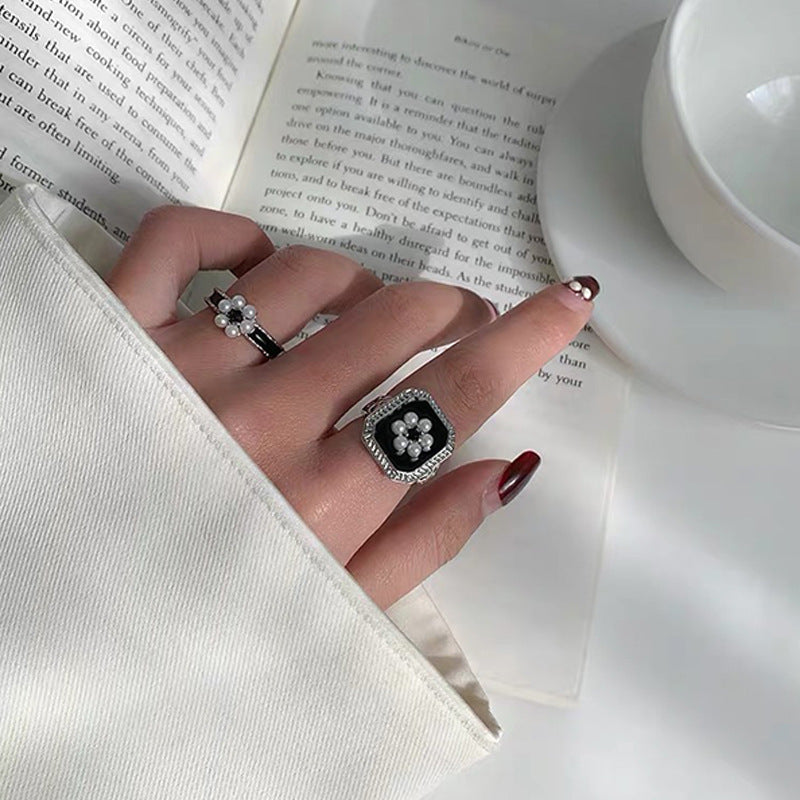 MY30206珍珠戒指女小眾設計可調節黑白花朵簡約冷淡風食指戒少女復古指環